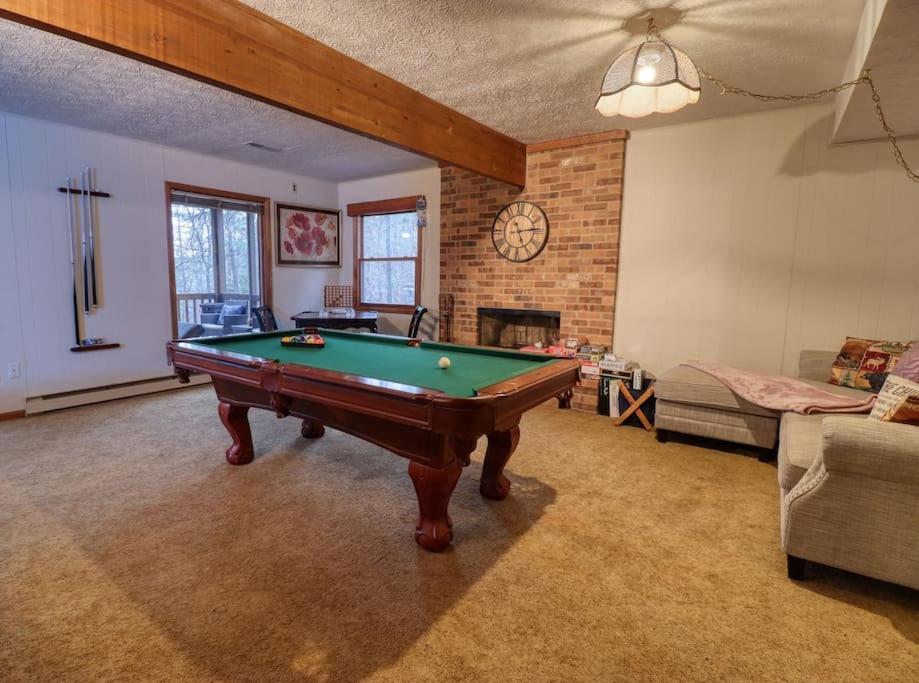 4-Bedroom+Loft-Sauna-Pool Table-Bar-2 Fireplaces Basye 外观 照片